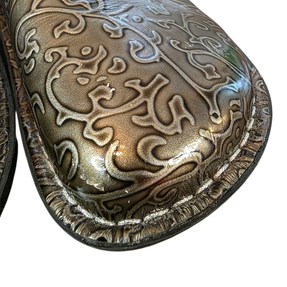 Alegria by PG Lite Leather Mary Jane Sandals Bronze Embossed Floral EU 37 - Picture 7 of 8